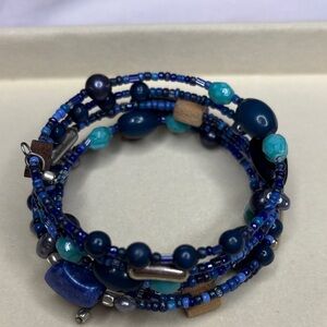 🛍️ 4/$20❗️ 💙Blue Beaded Wrap Bracelet
